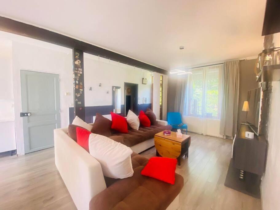 Ferienwohnung Cocon Familial Laon Exterior foto